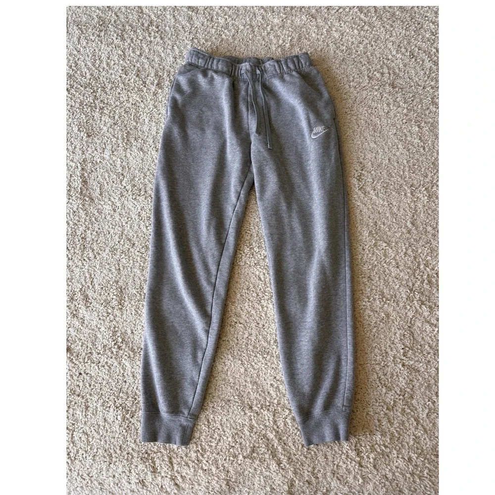 Nike Joggers Women Small Gray Excellent Fleece Tapered Sweatpants BV2671-063